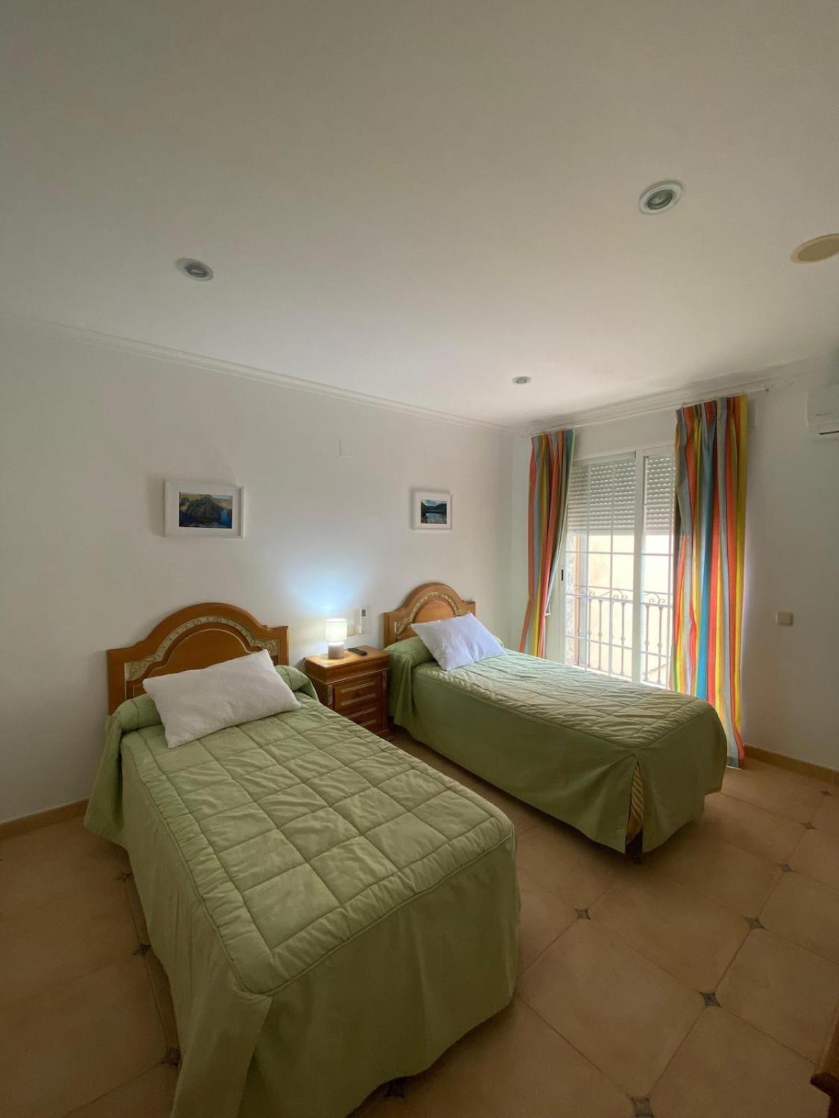 Casa Rural Roa Casinos Εξωτερικό φωτογραφία